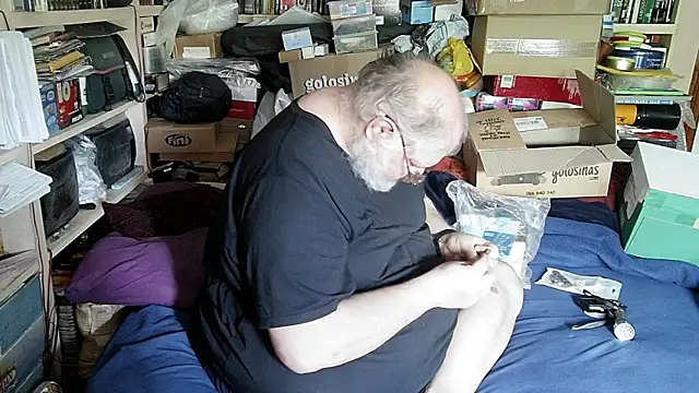 hadeszeuss2 – Live XXX-chat