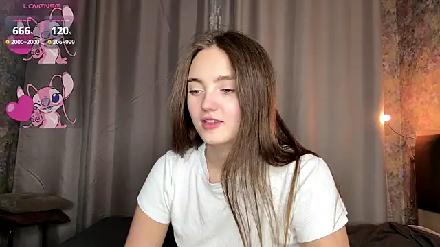 LoraDavi: онлайн-секс-чат