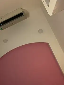 Neylla_ 网络视讯表演