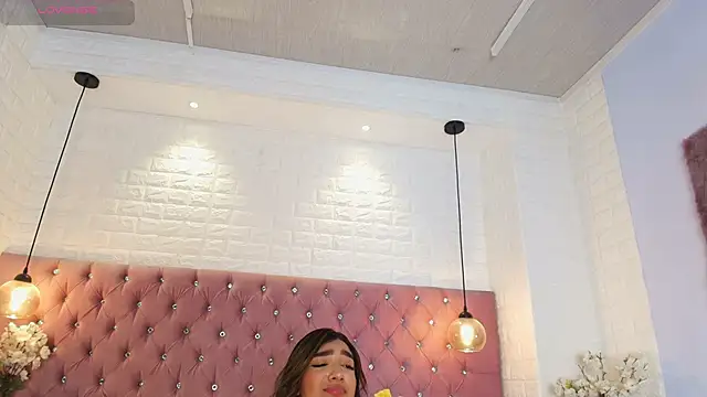 lilyth_bloom Adlı Modelin Canlı XXX Sohbeti