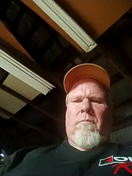 Reddog833's Webcam Show