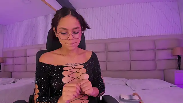 CarolineFyre – Naživo XXX chat