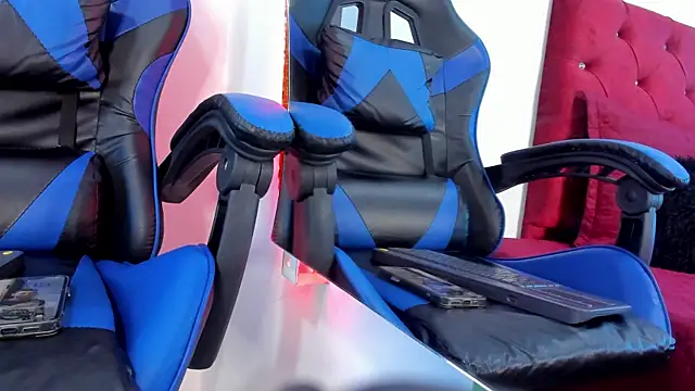 Liamsubtle01 élő XXX-chatje