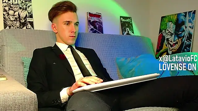 دردشة Midnighter_ الجنسية المباشرة