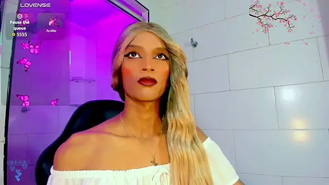 Samantha_Ortega_ 在線直播表演