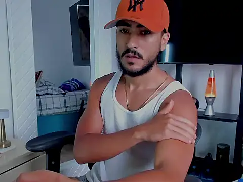 david__johnson372: διαδικτυακό σόου στην κάμερα