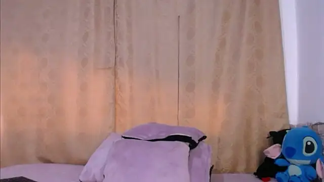 Bicky_24's Live XXX Chat