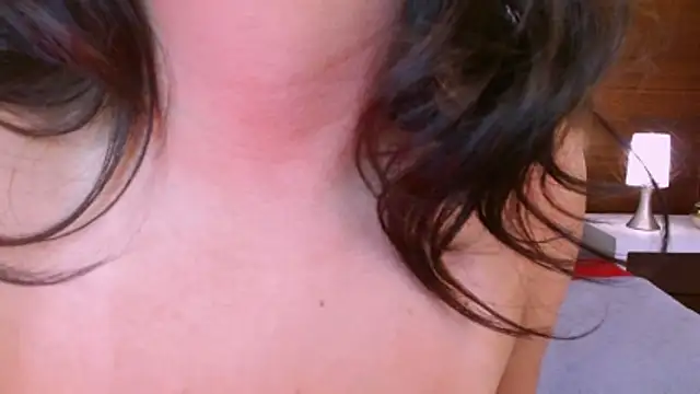 Chloe014_: απευθείας συνομιλία ΧΧΧ