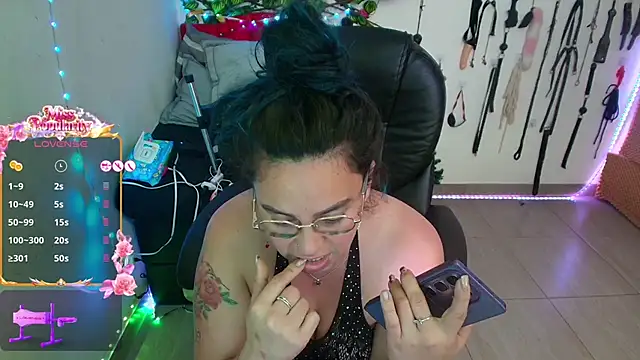 elektra_32 Adlı Modelin Canlı XXX Sohbeti