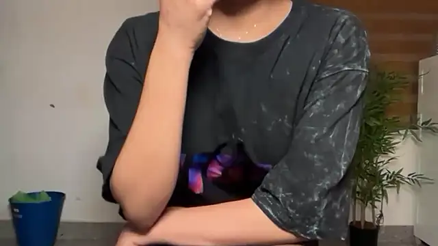 Czat XXX na żywo – LucytheDevilQueen