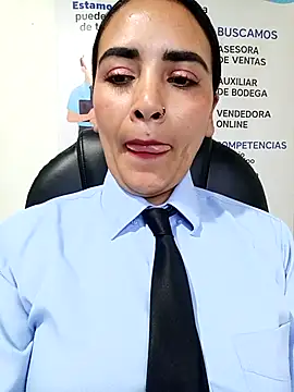 MAYE__13 Chat XXX live