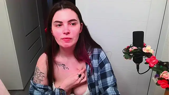 peachyness Show in webcam