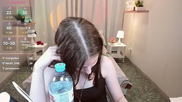 KiraDuvall Chat XXX in diretta