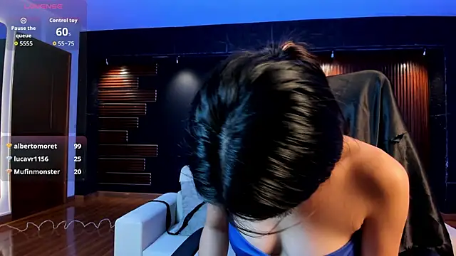 mily_Lopez's Live XXX Chat