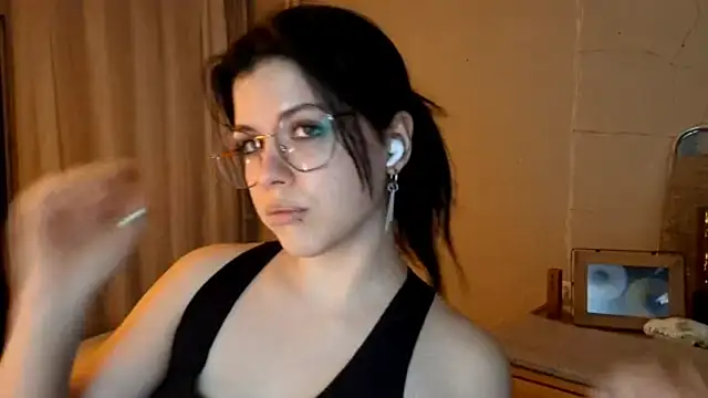 MiaTemptress Live XXX Chat