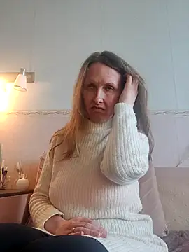 Evelina_cuteのライブXXXチャット