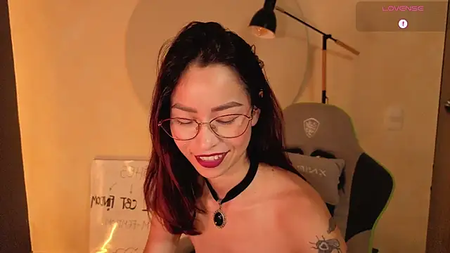 rosse_98_'s Live XXX Chat