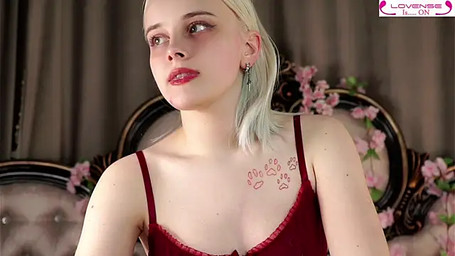 Živý XXX chat KirstinMcgeady