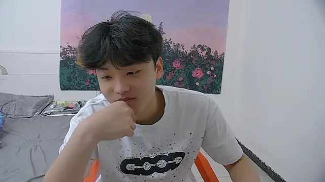 XXX chat uživo modela icecream-002