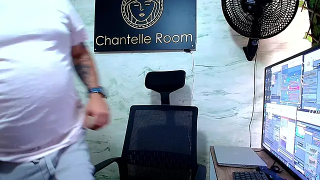 maximo_daddy webcam show