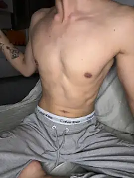 AdrianAfterDark Live XXX-chat