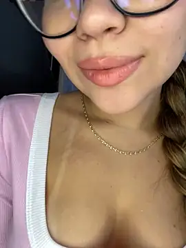 NatashaCruz-'s Live XXX Chat