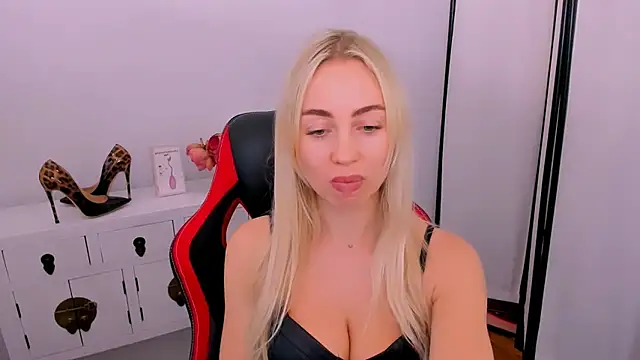 MargaritaRose: απευθείας συνομιλία ΧΧΧ