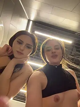 KristiRich's Live XXX Chat