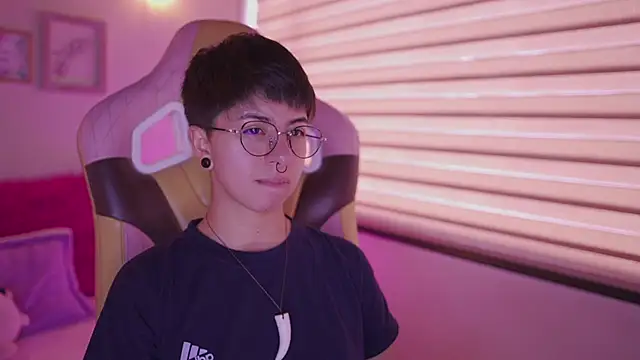 tommy_blue Live XXX-Chat