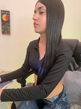 lia_ec: онлайн-секс-чат