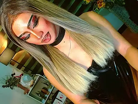 โชว์เว็บแคมของ HOLLYWOOD_QUEEN_88