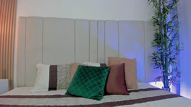 Victoria_Rosee live XXX chat