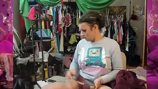 jessy0504: διαδικτυακό σόου στην κάμερα