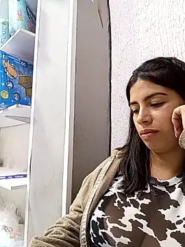 Nathaly_12's Live XXX Chat