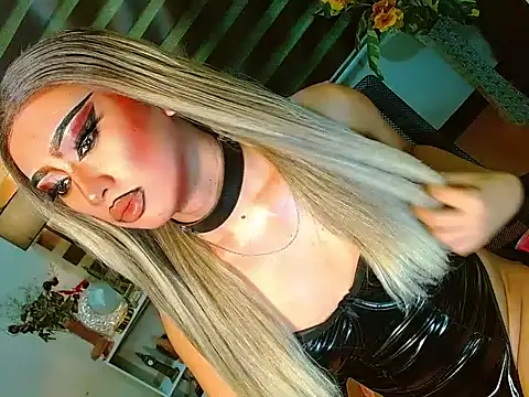 HOLLYWOOD_QUEEN_88 在線直播表演