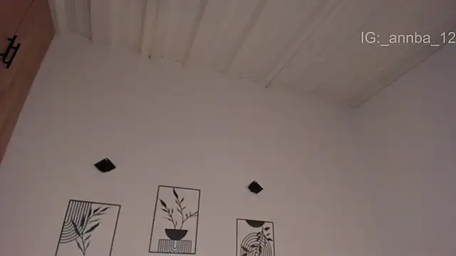 annie_barozzi's Live XXX Chat