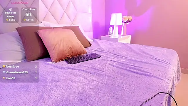 Chat XXX en directo de Gia__evanss