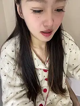 MengMeng0515 Adlı Modelin Canlı XXX Sohbeti