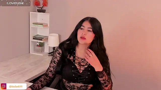 Chat XXX en directo de Emma__clark_