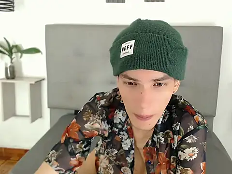 sora_jun élő XXX-chatje