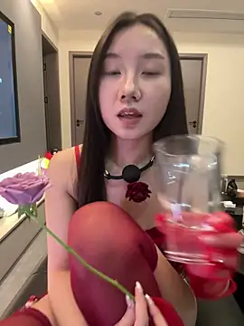 xiaoxiong168 Adlı Modelin Canlı XXX Sohbeti