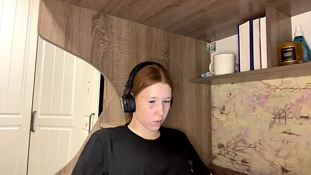 KiraNice1 Live XXX-chat