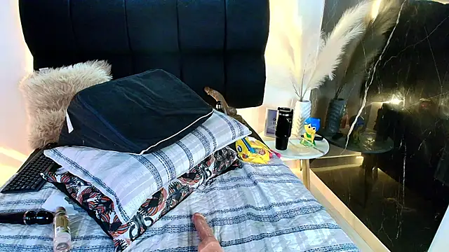 lorrayne_'s Live XXX Chat