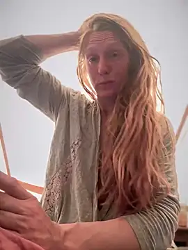 Chat XXX en directo de GoldenFlameGoddess