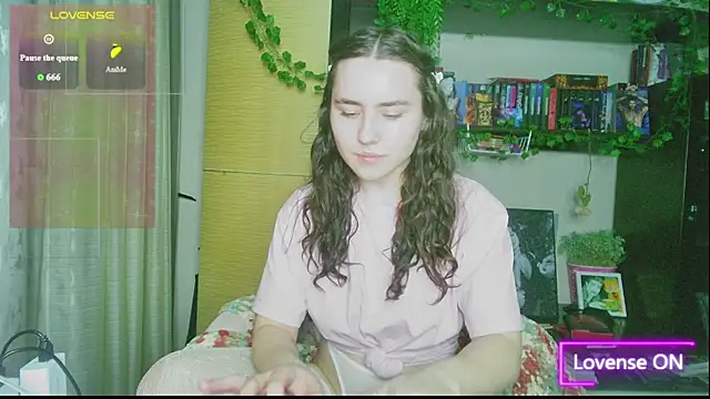 lunar_Sanata – Naživo XXX chat