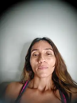 isaa-'s Live XXX Chat