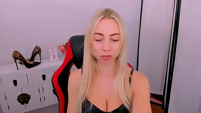 Chat +18 de MargaritaRose ao vivo