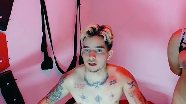 AliceandMax Pertunjukan Webcam