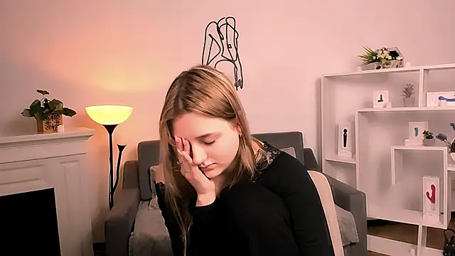 Lulu___Moon Adlı Modelin Canlı XXX Sohbeti