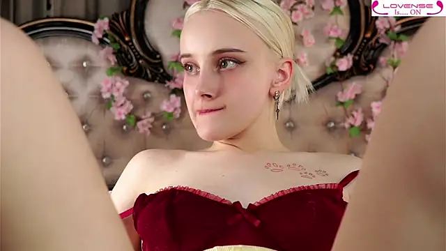 KirstinMcgeady Live XXX-Chat